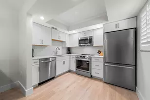 624 Flamingo Dr, Venice, FL 34285 - Photo 13