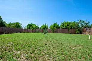 22295 Montrose Ave, Port Charlotte, FL 33952 - Photo 23