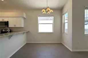 4304 Marcott Cir, Sarasota, FL 34233 - Photo 15