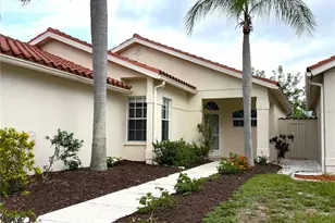 4304 Marcott Cir, Sarasota, FL 34233 - Photo 3