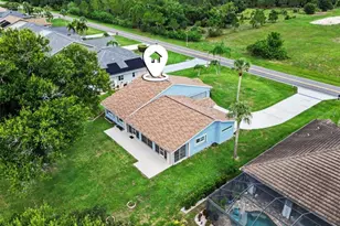 12001 SW Kingsway Cir, Lake Suzy, FL 34269 - Photo 29
