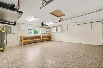 12001 SW Kingsway Circle, Lake Suzy, FL 34269 - Photo 23