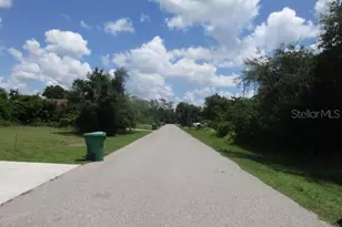 821 Red Bay St, Port Charlotte, FL 33948 - Photo 13