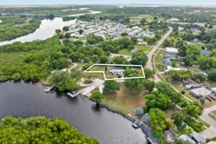 8126 Riverside Dr, Punta Gorda, FL 33982 - Photo 31