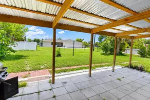 22128 Bronxville Ave, Port Charlotte, FL 33952 - Photo 21