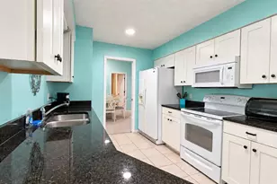 285 Mark Twain Ln, Rotonda West, FL 33947 - Photo 3