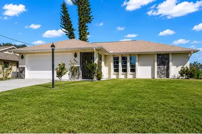 285 Mark Twain Lane, Rotonda West, FL 33947 - Photo 1