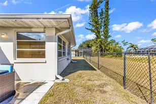 285 Mark Twain Ln, Rotonda West, FL 33947 - Photo 27