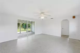 700 Dolphin Pkwy, Punta Gorda, FL 33950 - Photo 5