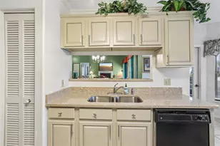 8328 Pavilion Dr, Hudson, FL 34667 - Photo 17