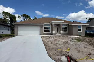 7 Tee View Rd, Rotonda West, FL 33947 - Photo 1