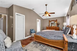 2210 Embassy Rd, North Port, FL 34291 - Photo 17