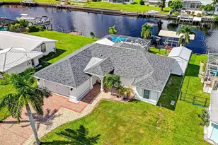 270 E Tarpon Blvd NW, Port Charlotte, FL 33952 - Photo 1