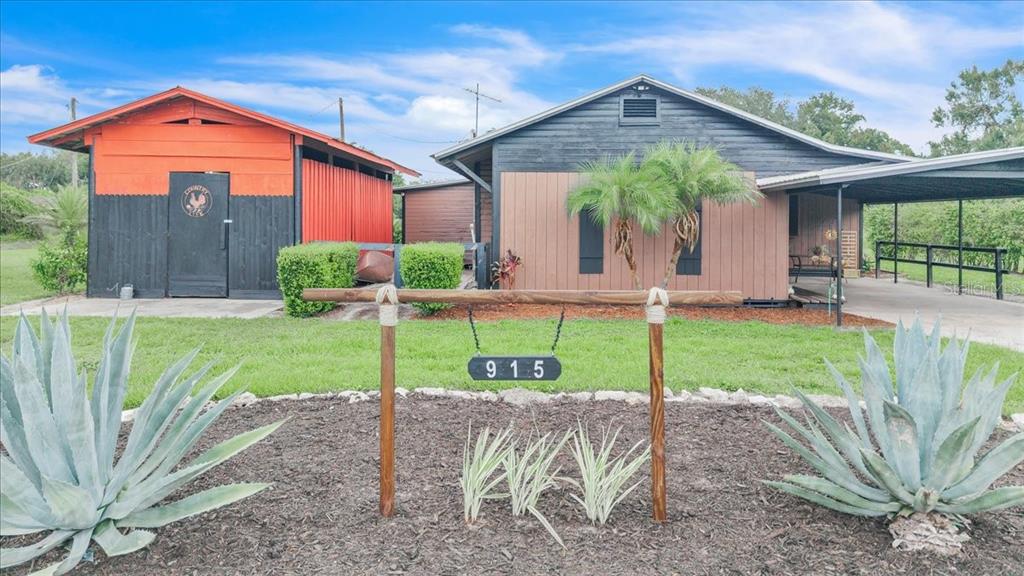 915 E Charles St - 915 E Charles St, Arcadia, FL 34266 Luxury Property | Jose Angel Pina