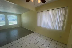 167 Easton Dr NW, Port Charlotte, FL 33952 - Photo 7