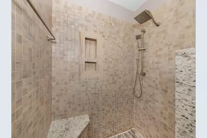 21004 Isola Bella Circle, Venice, FL 34292 - Photo 17