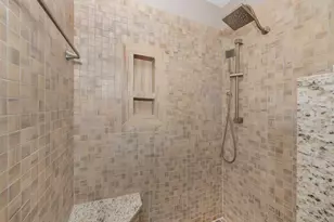 21004 Isola Bella Cir, Venice, FL 34292 - Photo 17