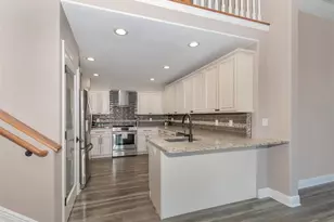 21004 Isola Bella Cir, Venice, FL 34292 - Photo 11