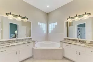 4327 Manfield Dr, Venice, FL 34293 - Photo 37