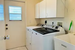 304 Pine Glen Ct, Englewood, FL 34223 - Photo 15