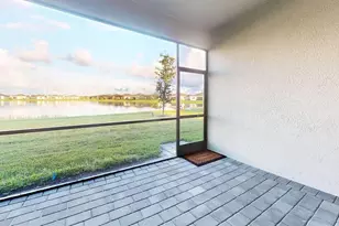 8535 St Kitts Cir, Englewood, FL 34224 - Photo 9