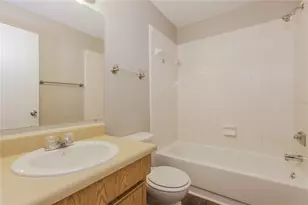 1002 Pinehaven Ct, Brandon, FL 33511 - Photo 13