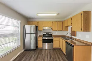 1002 Pinehaven Ct, Brandon, FL 33511 - Photo 5
