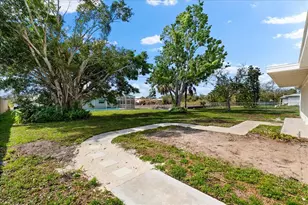3445 Gulf Ln, Rotonda West, FL 33947 - Photo 37