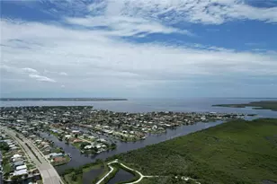112 Sunnyside St NW, Port Charlotte, FL 33952 - Photo 3