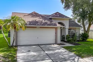 9718 Pleasant Run Way, Tampa, FL 33647 - Photo 5