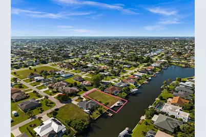 3022 SE 6th Avenue, Cape Coral, FL 33904 - Photo 3