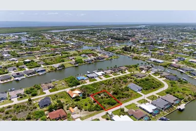 8123 Tracy Circle, Port Charlotte, FL 33981 - Photo 9