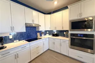 17697 Santorini Ct, Venice, FL 34293 - Photo 5