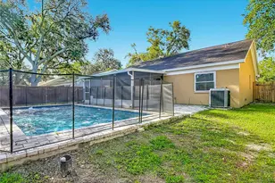 1032 Hardwood Dr, Valrico, FL 33596 - Photo 55