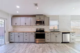 1032 Hardwood Dr, Valrico, FL 33596 - Photo 13
