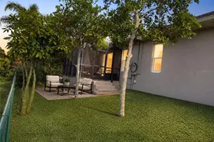 935 Linden Rd, Venice, FL 34293 - Photo 17