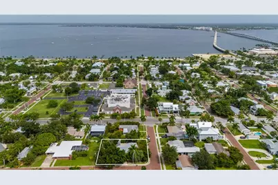 311 Gill Street, Punta Gorda, FL 33950 - Photo 3