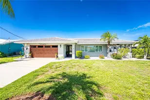321 Capri Isles Ct, Punta Gorda, FL 33950 - Photo 3