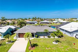 321 Capri Isles Ct, Punta Gorda, FL 33950 - Photo 1