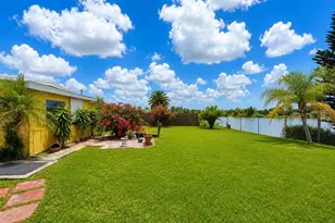 2209 Aaron St, Port Charlotte, FL 33952 - Photo 7