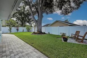 1439 Strada D Oro, Venice, FL 34292 - Photo 7