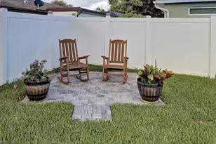 1439 Strada D Oro, Venice, FL 34292 - Photo 11