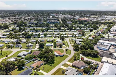 2683 Lakeshore Circle, Port Charlotte, FL 33952 - Photo 29