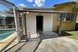 702 Jersey Ct, Dundee, FL 33838 - Photo 11
