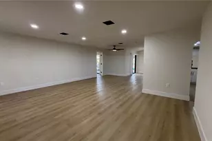 20538 Tappan Zee Dr, Port Charlotte, FL 33952 - Photo 3