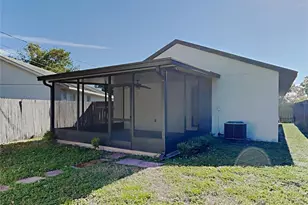 5500 Crissman Dr N, Saint Petersburg, FL 33714 - Photo 19