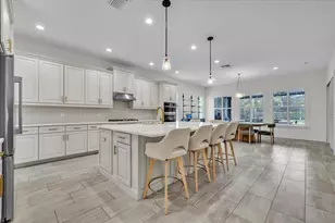 17923 Barn Close Dr, Lutz, FL 33559 - Photo 11