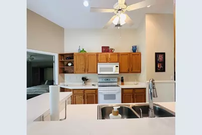 13412 SW Pembroke Circle N, Lake Suzy, FL 34269 - Photo 15