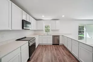 13252 Kildeer Rd, Weeki Wachee, FL 34614 - Photo 9