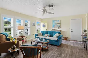 510 Circlewood Dr, Venice, FL 34293 - Photo 3